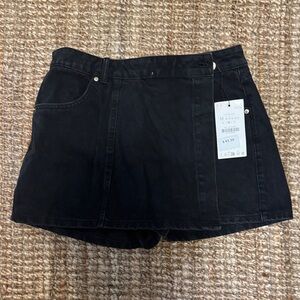 🩷 2/$25 Zara Black Denim Skort